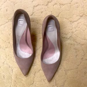 Hervé Legér tan suede stilettos. Size 37 1/2